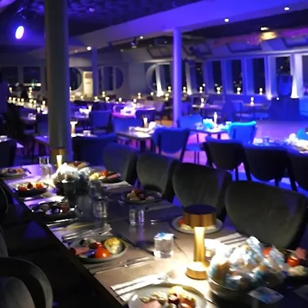 Majesty Bosphorus Båthotell Istanbul